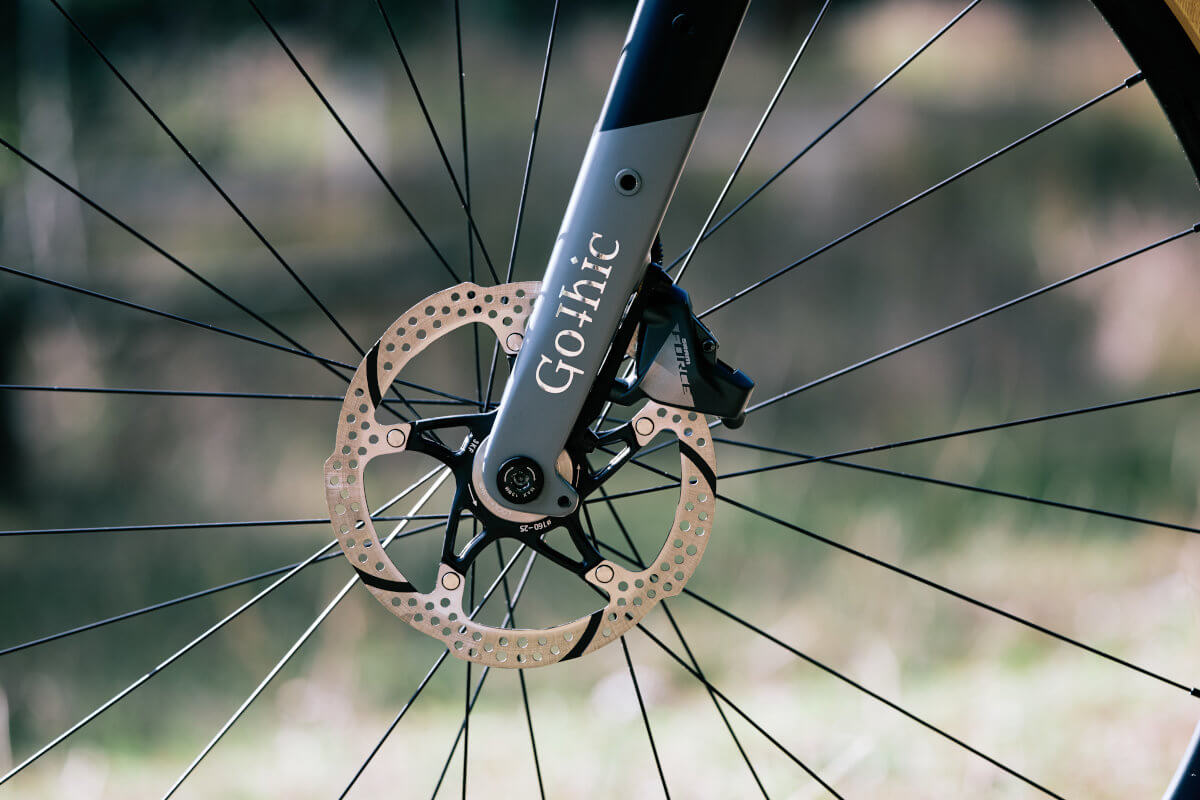 Gravel fork and SRAM Force disc brake on carbon bike – Gothic Cycles